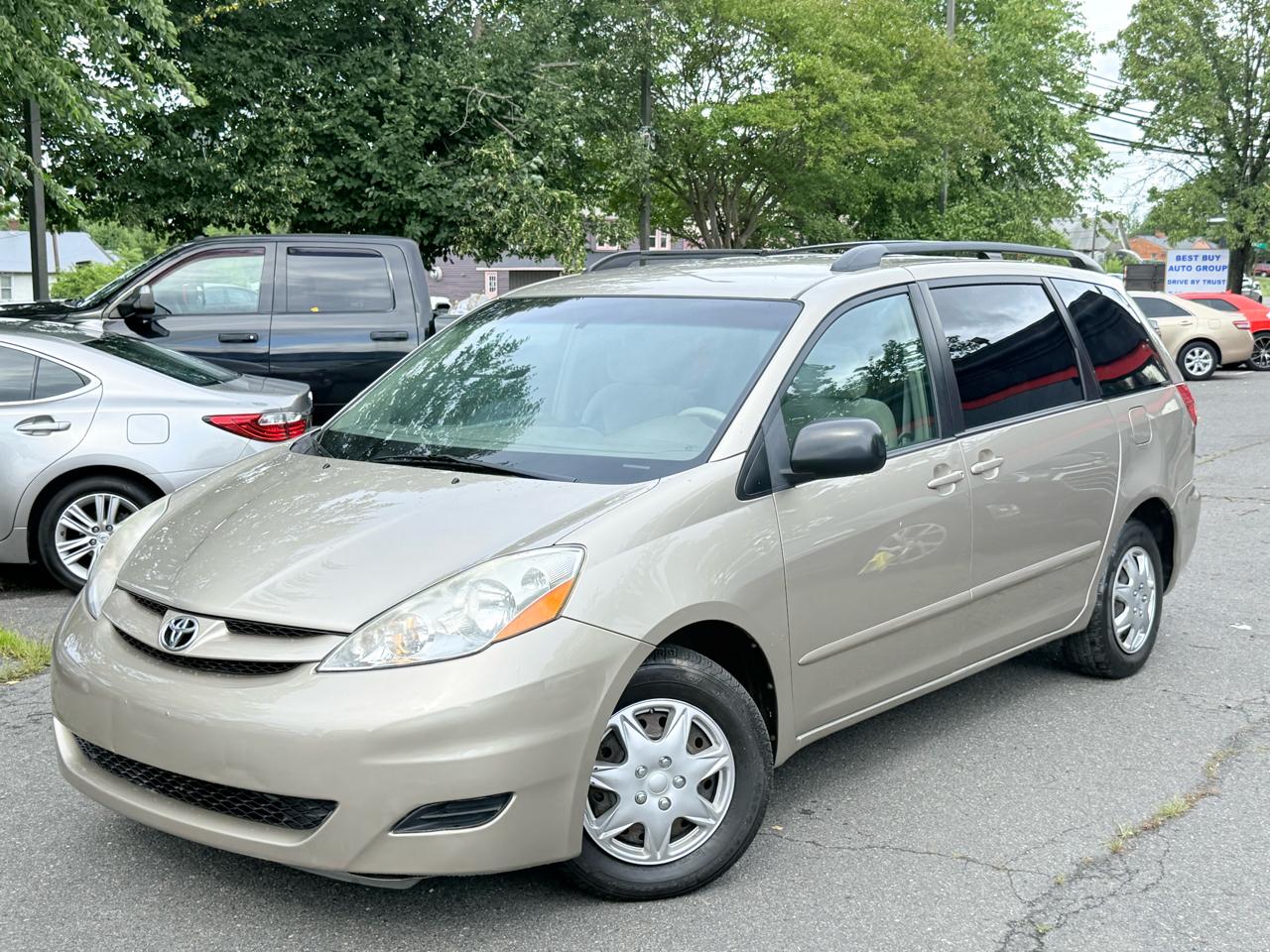Toyota Sienna LE FWD 8-Passenger Seating 2008