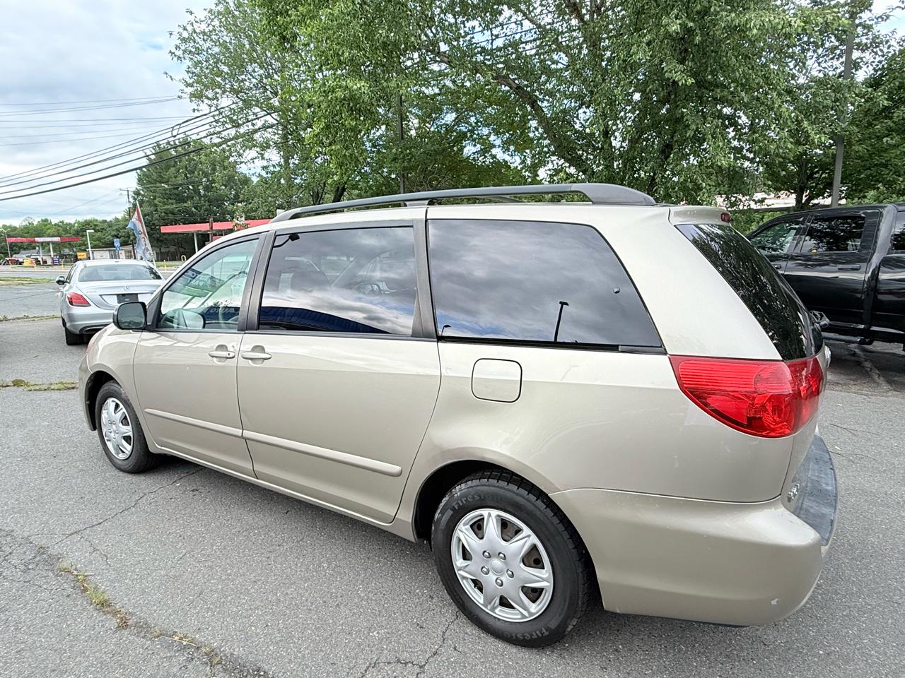 Toyota Sienna LE FWD 8-Passenger Seating 2008
