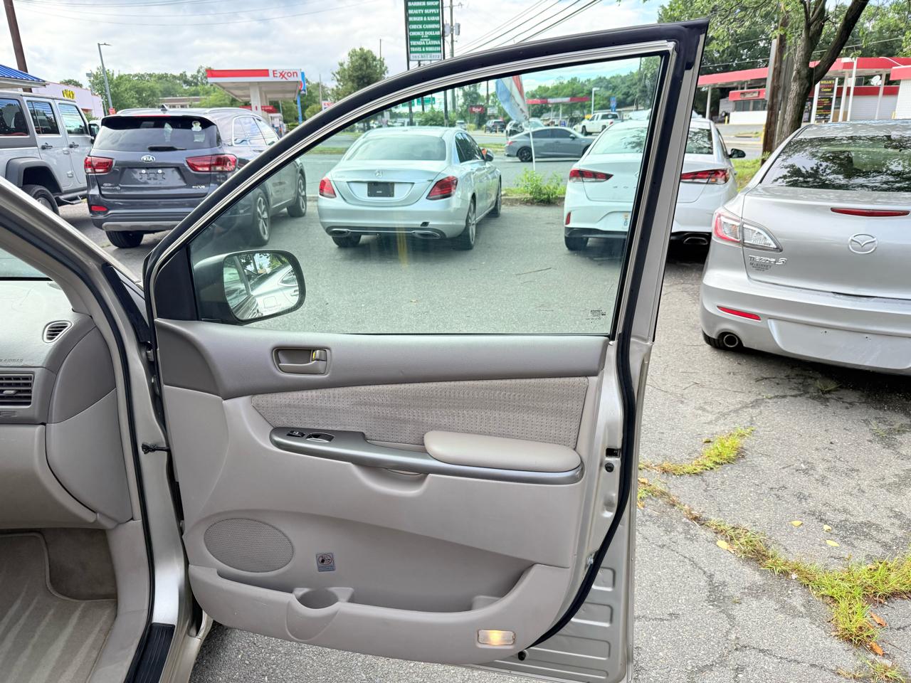 Toyota Sienna LE FWD 8-Passenger Seating 2008