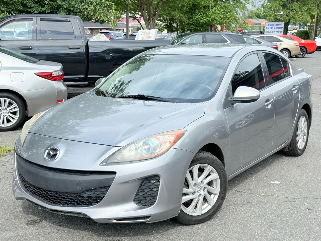 Mazda MAZDA3 i Touring 4-door 2012