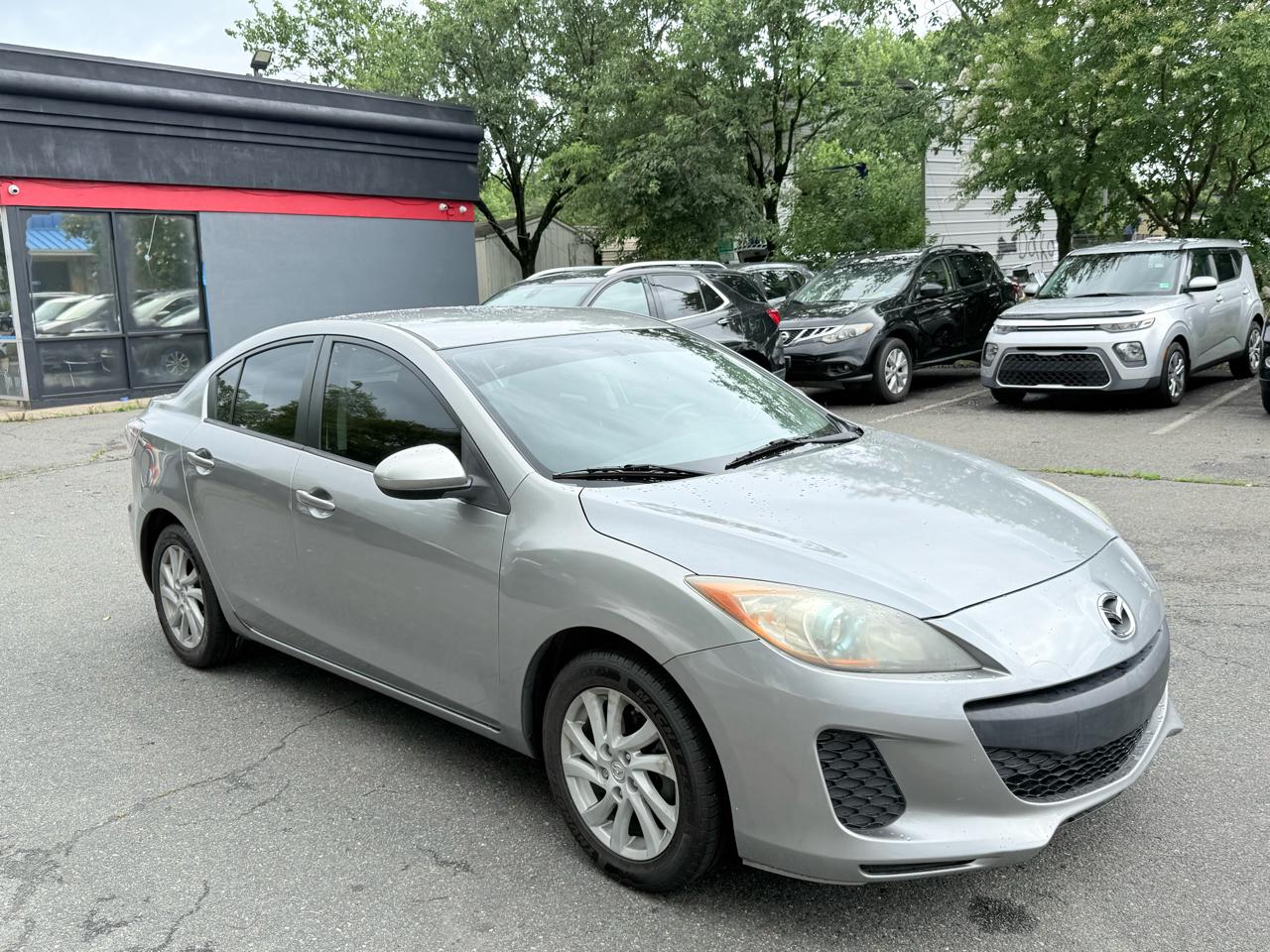 Mazda MAZDA3 i Touring 4-door 2012