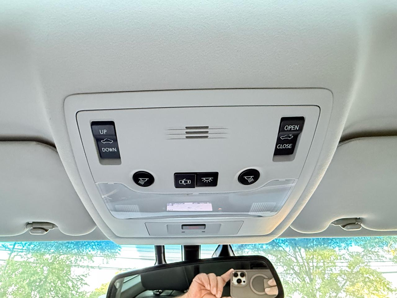 Lexus ES 300h Sedan 2013