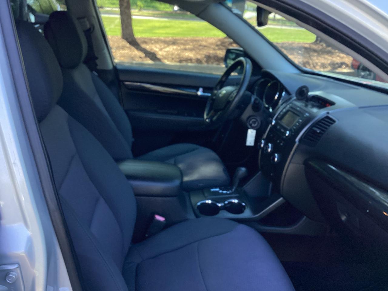 Kia Sorento LX 2WD 2013