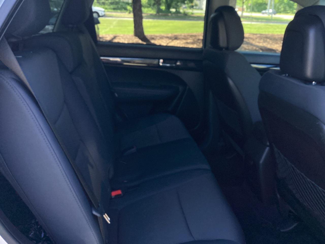 Kia Sorento LX 2WD 2013