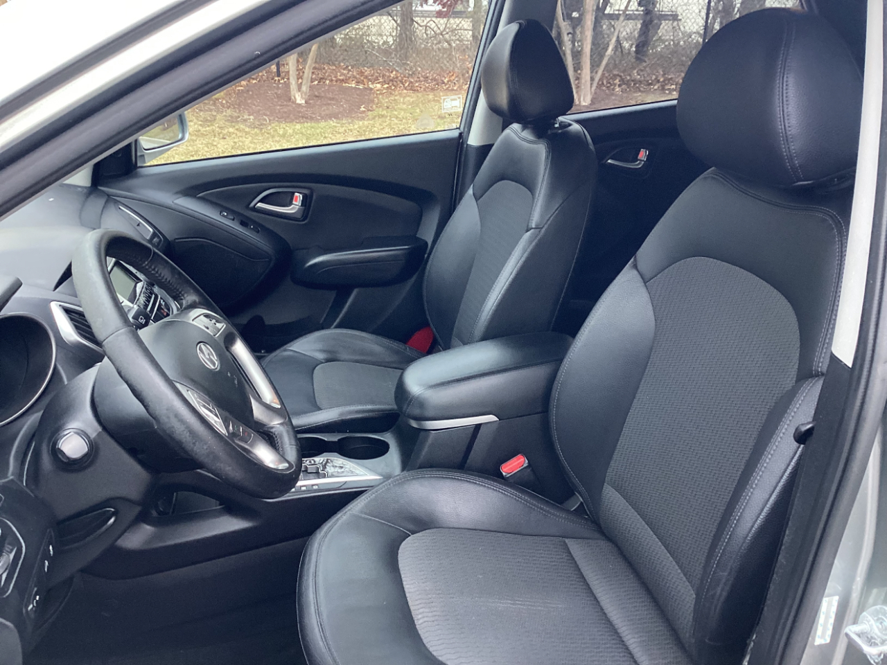 Hyundai Tucson Limited 2WD 2011