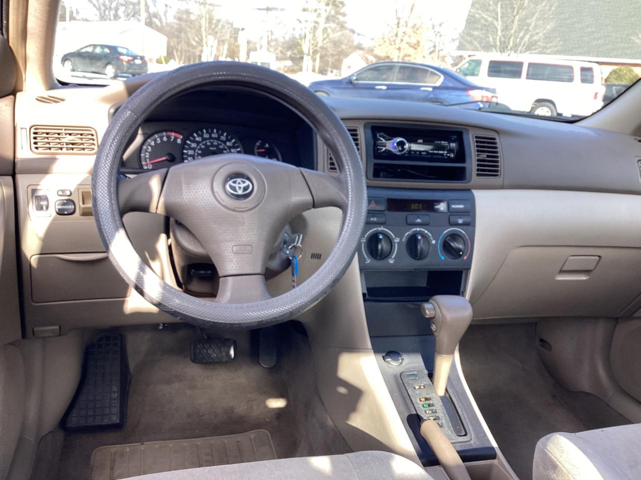 Toyota Corolla CE 2003