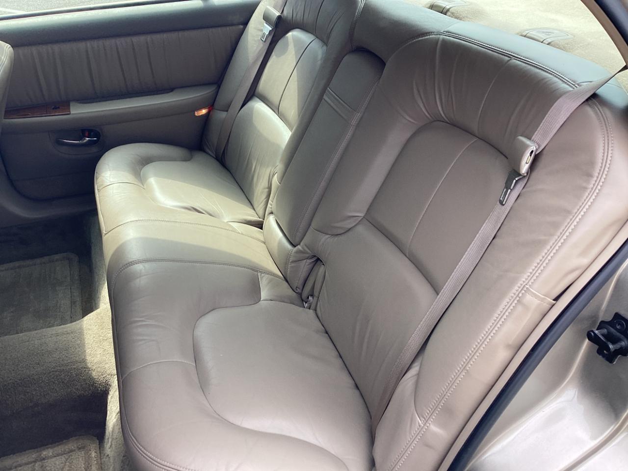 Buick Park Avenue Base 2001