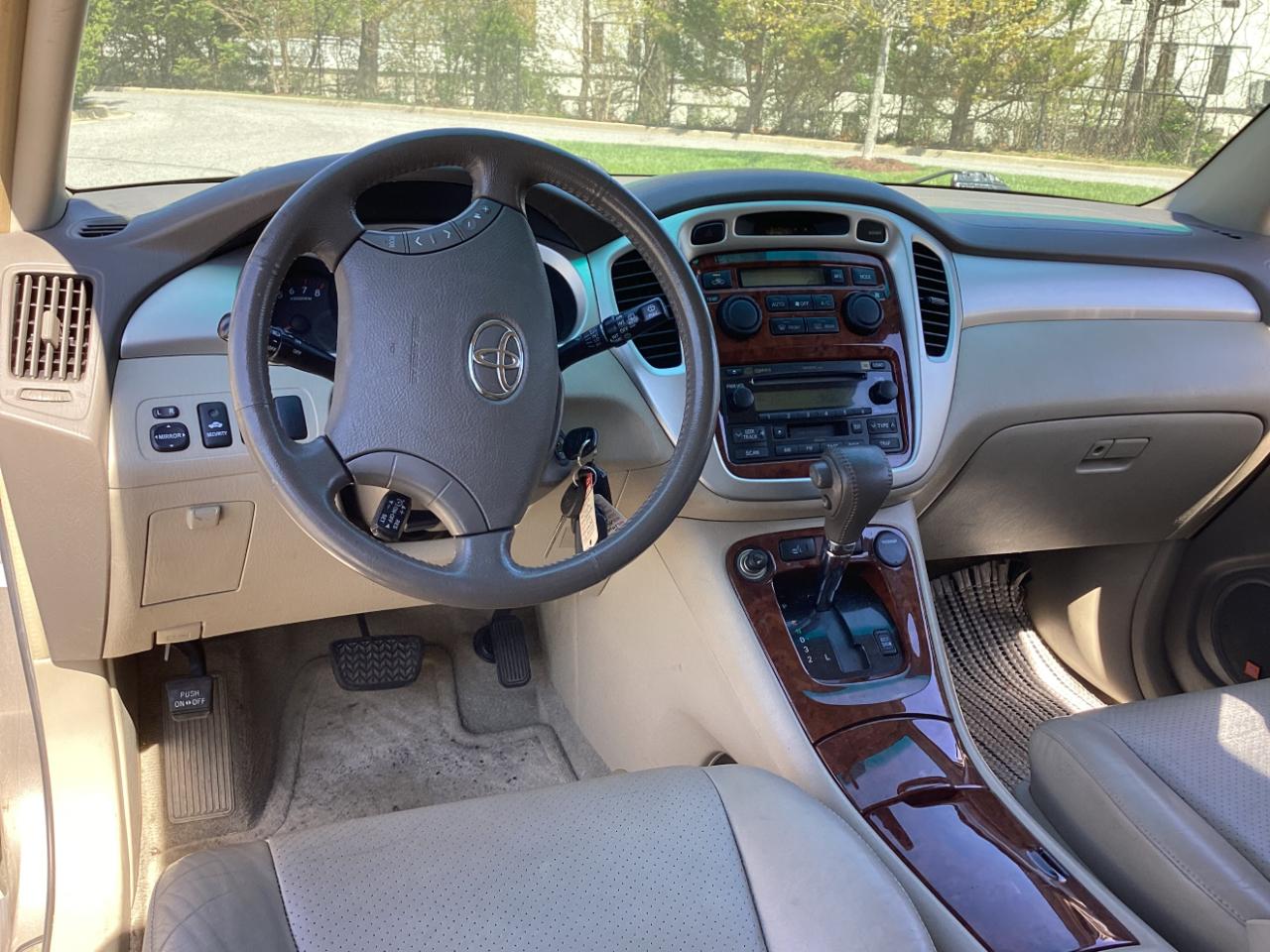 Toyota Highlander V6 4WD 2004