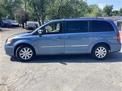 2012 Chrysler Town & Country 