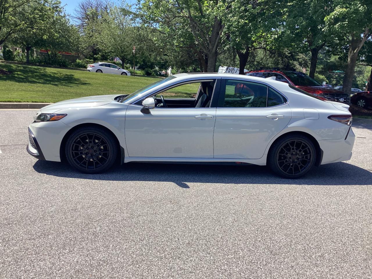 Toyota Camry SE 2022