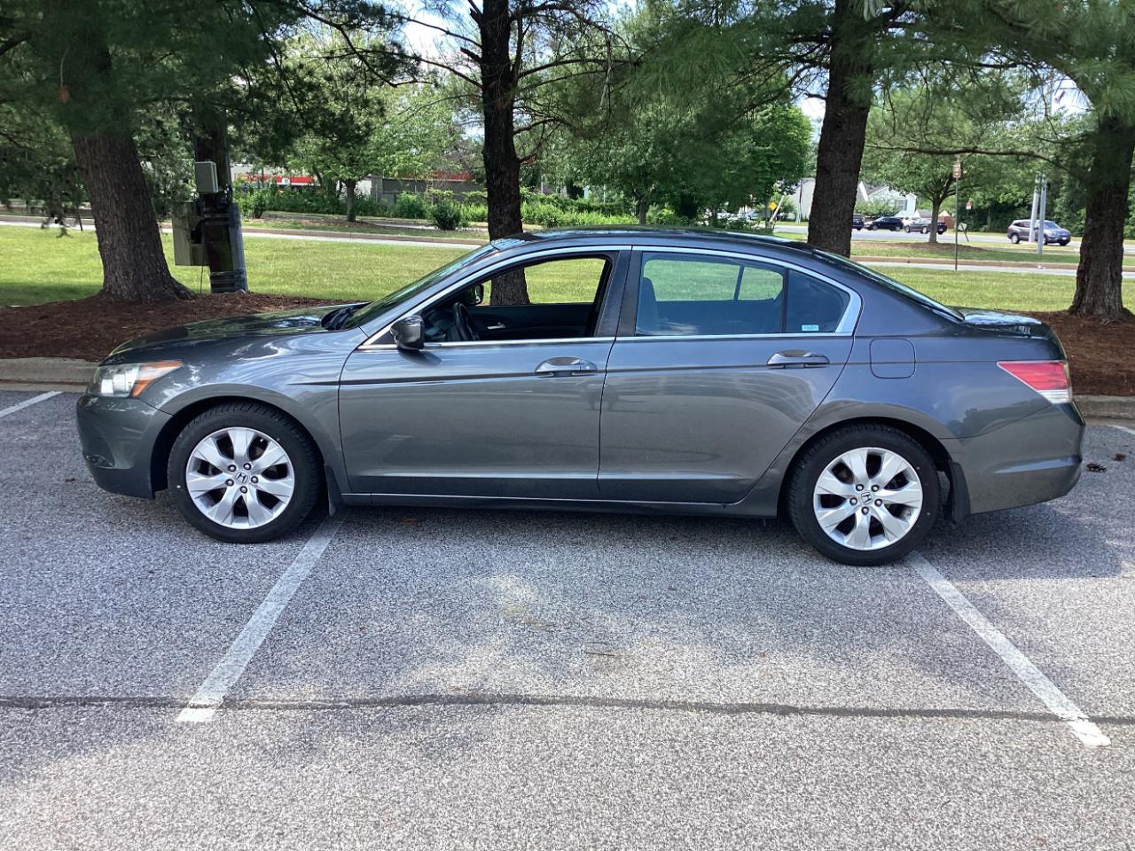 Honda Accord LX sedan AT 2009