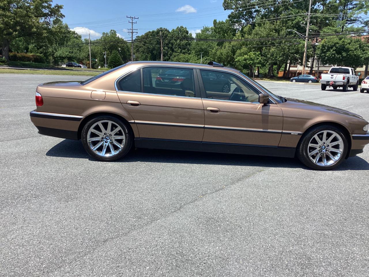 BMW 7-Series 740iL 2000