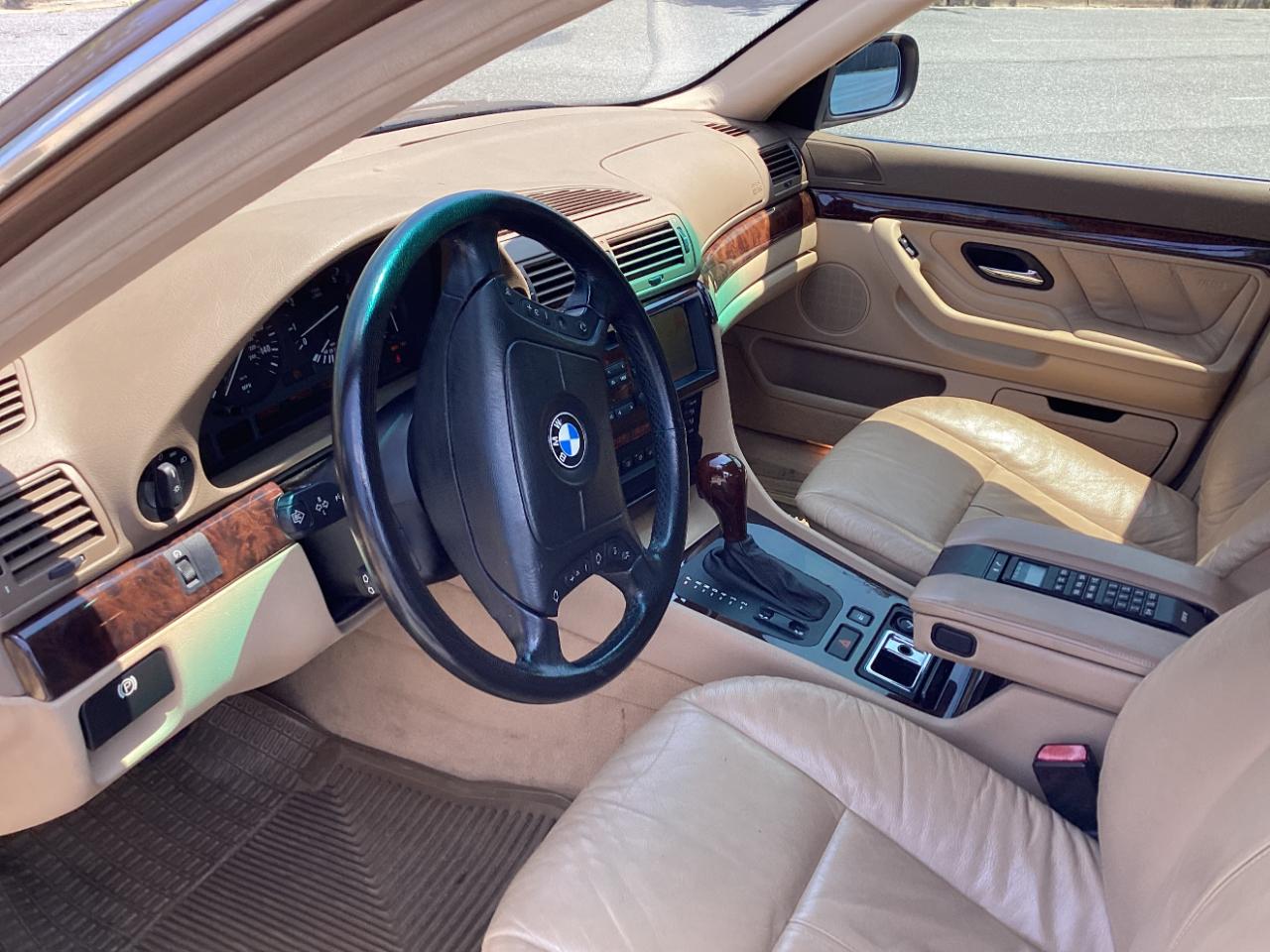 BMW 7-Series 740iL 2000