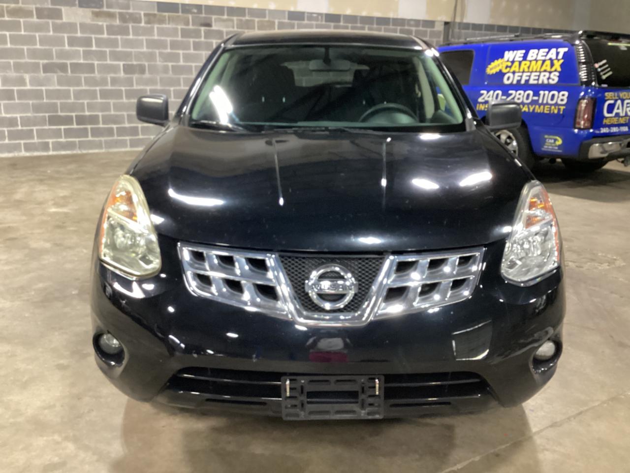 Nissan Rogue S FWD Krom Edition 2012