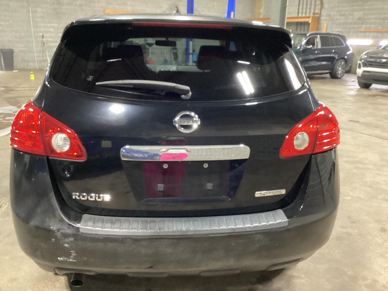 Nissan Rogue S FWD Krom Edition 2012