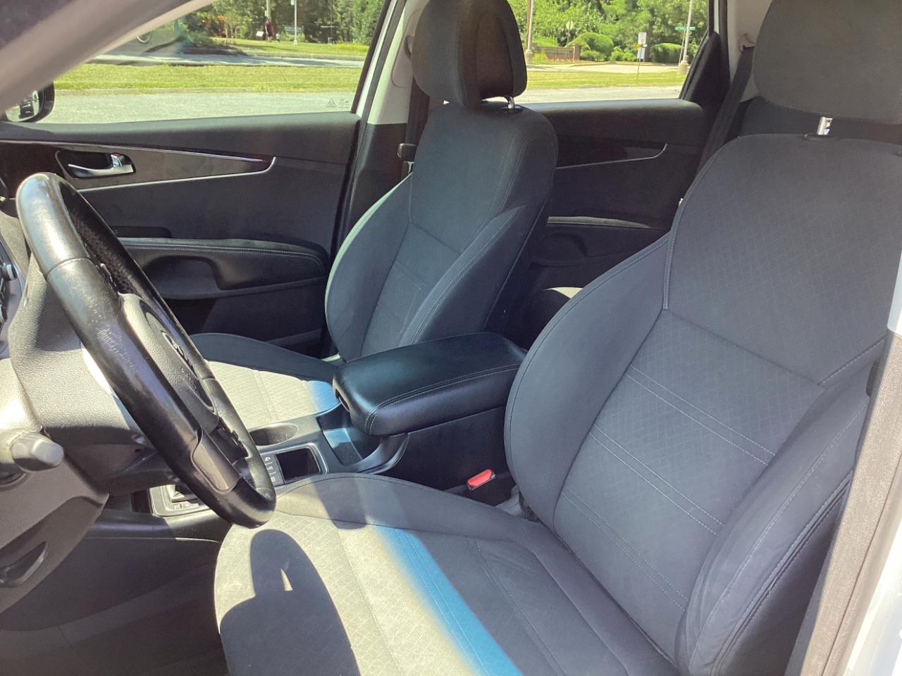Kia Sorento LX V6 AWD 2016