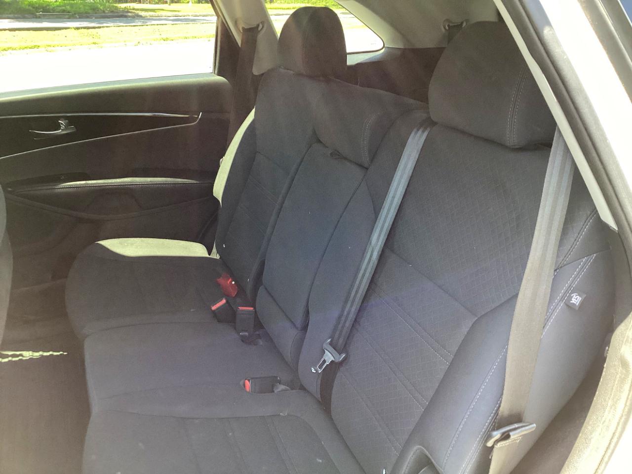 Kia Sorento LX V6 AWD 2016