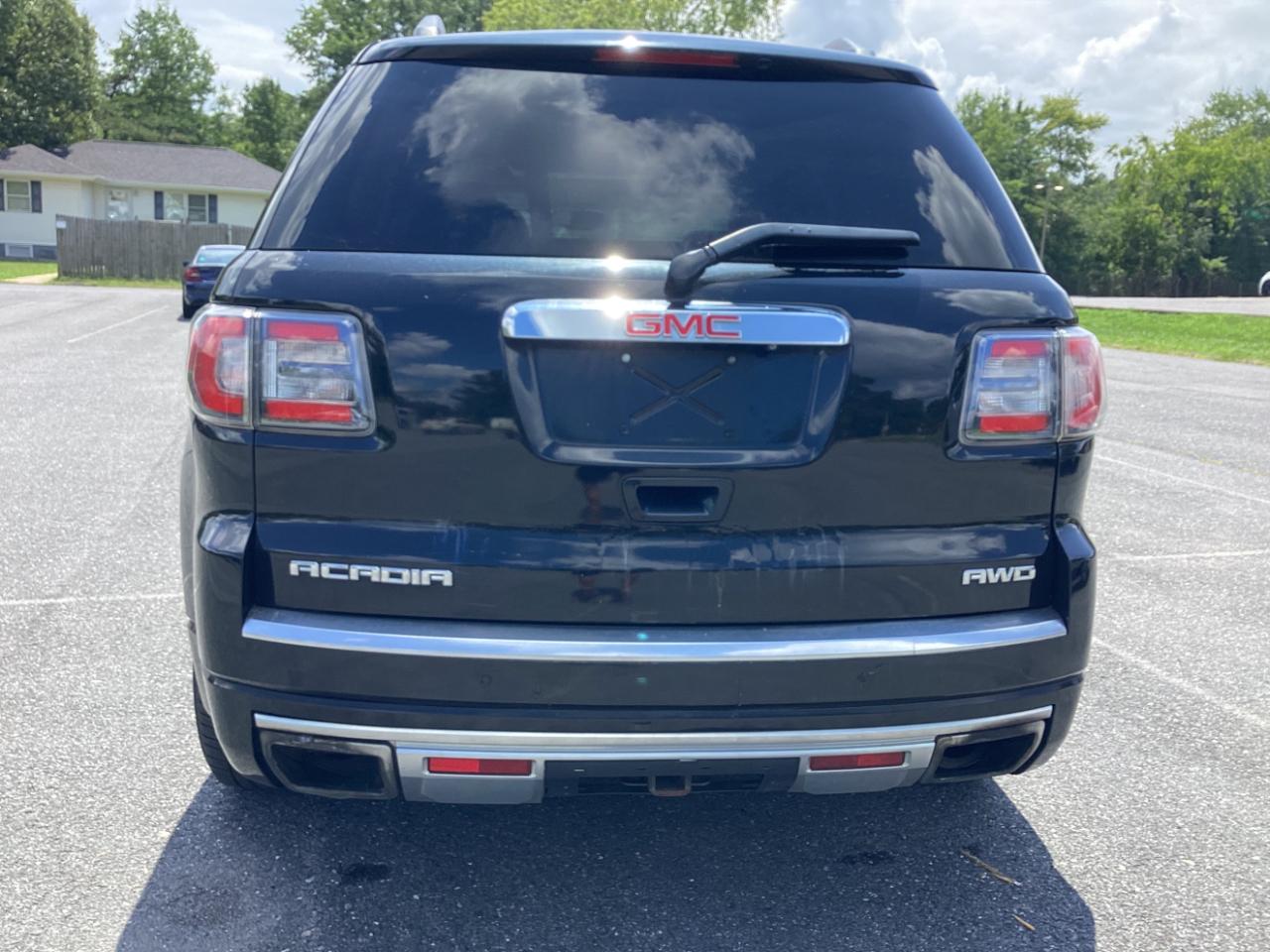 GMC Acadia AWD 4dr Denali 2013