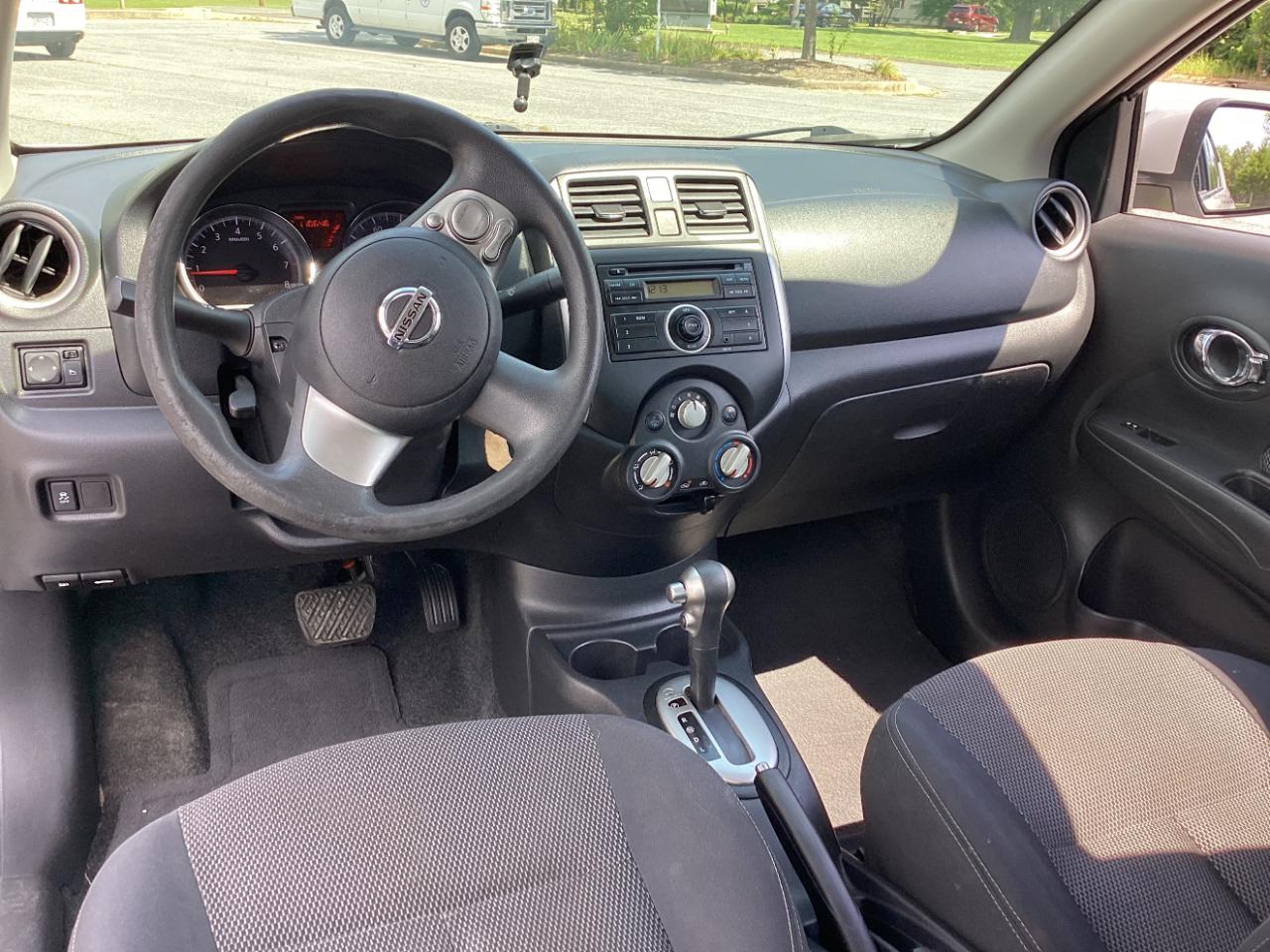 Nissan Versa 4dr Sdn CVT 1.6 SV 2014