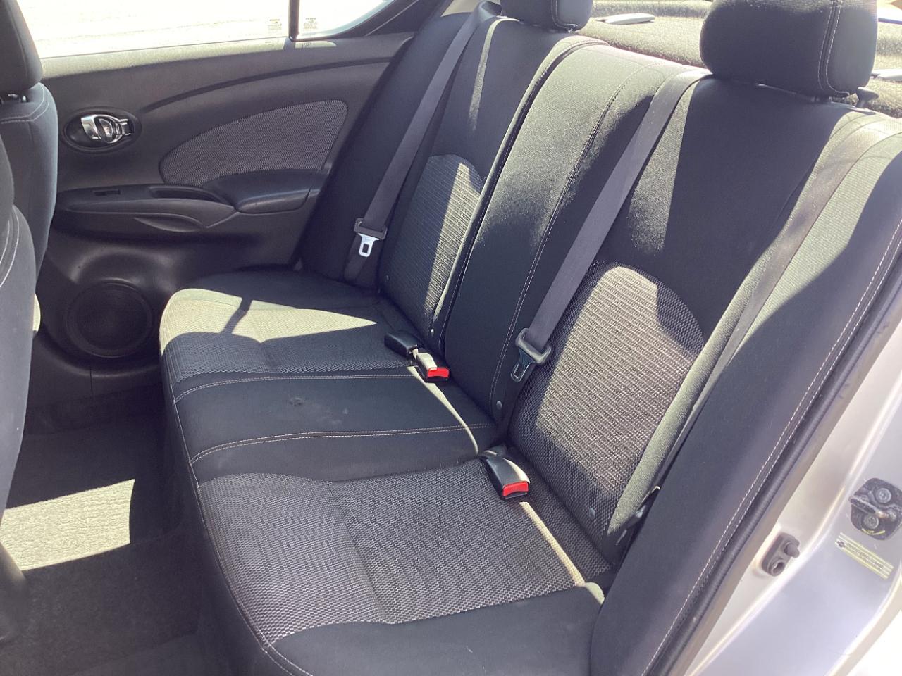 Nissan Versa 4dr Sdn CVT 1.6 SV 2014