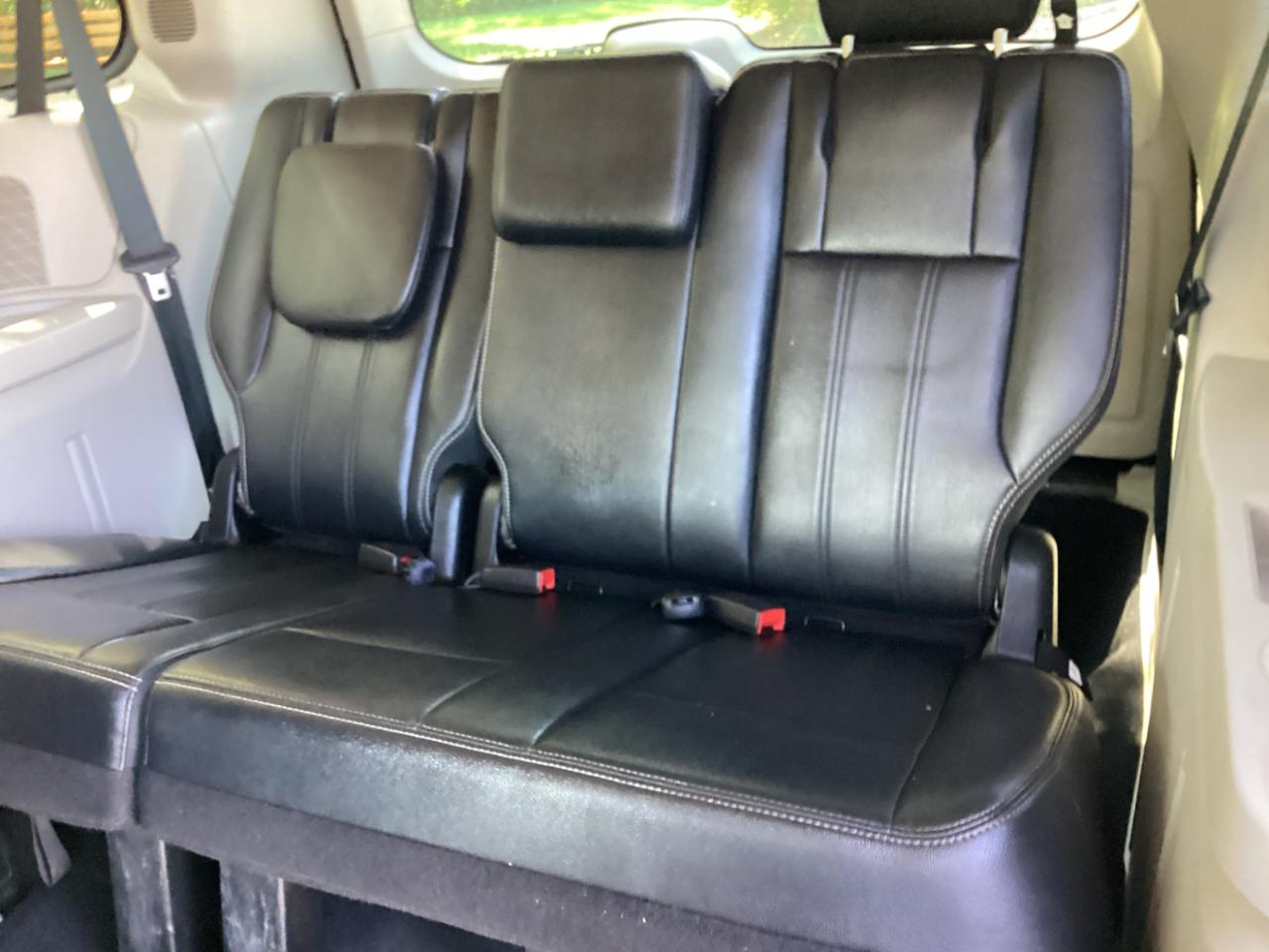 Chrysler Town & Country 4dr Wgn Touring 2013