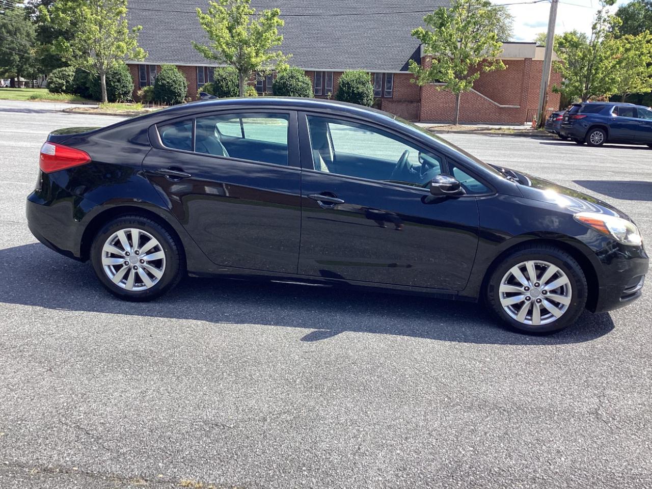 Kia Forte 4dr Sdn Auto LX 2014