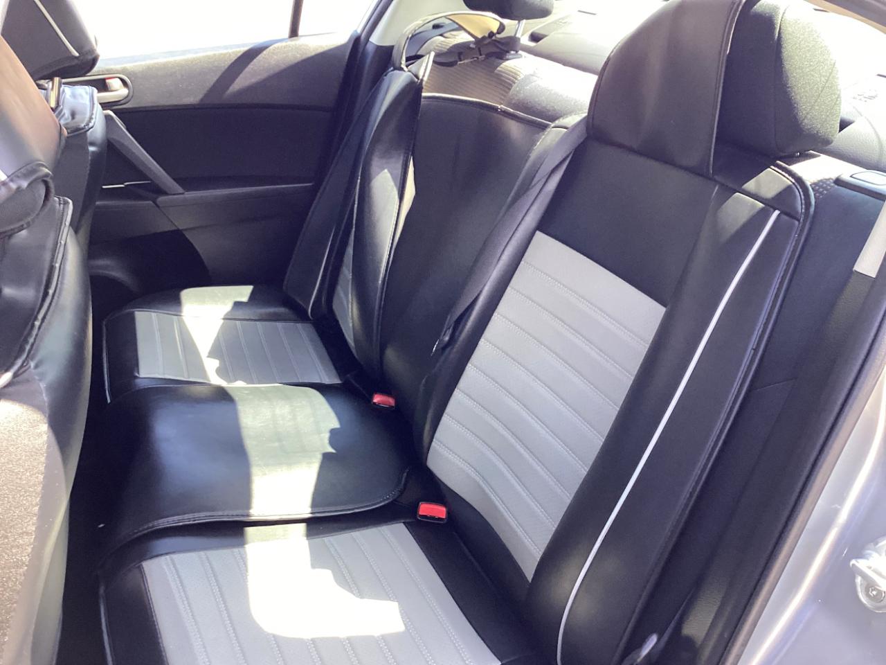 Mazda MAZDA3 4dr Sdn Auto i Touring 2012