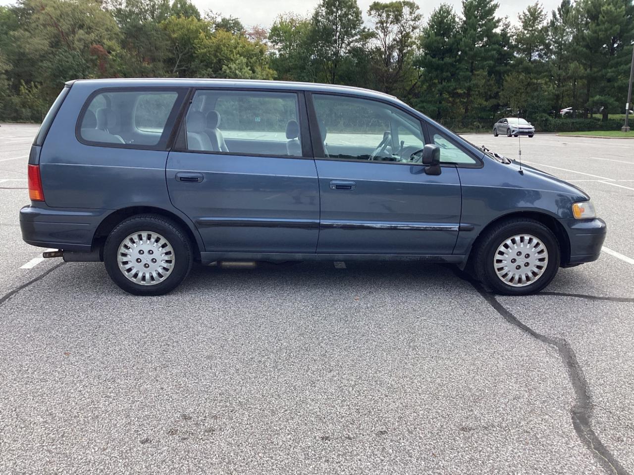 Honda Odyssey 5dr 6-Passenger LX 2.2L 1995