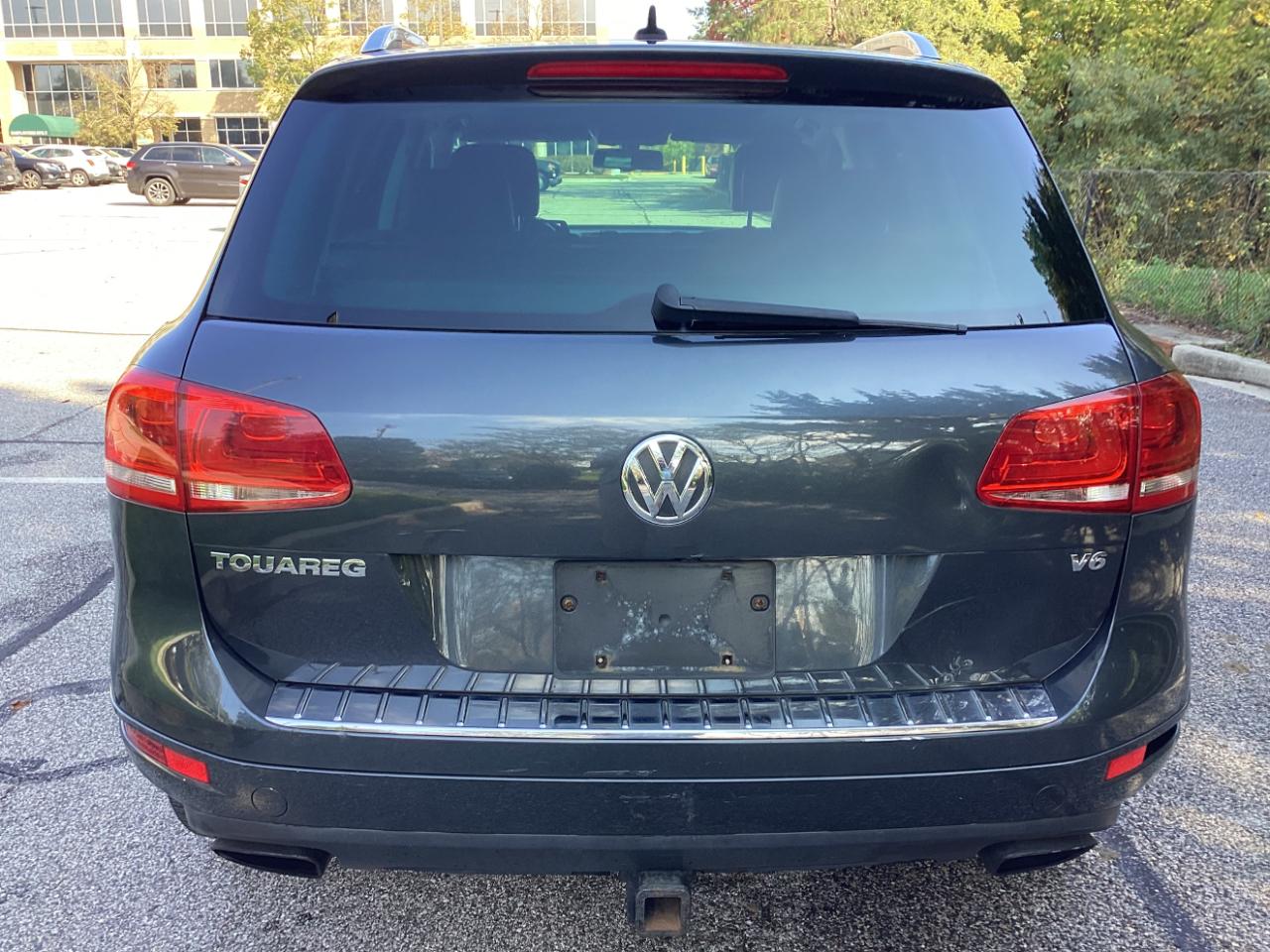 Volkswagen Touareg 4dr VR6 Sport w/Nav 2012