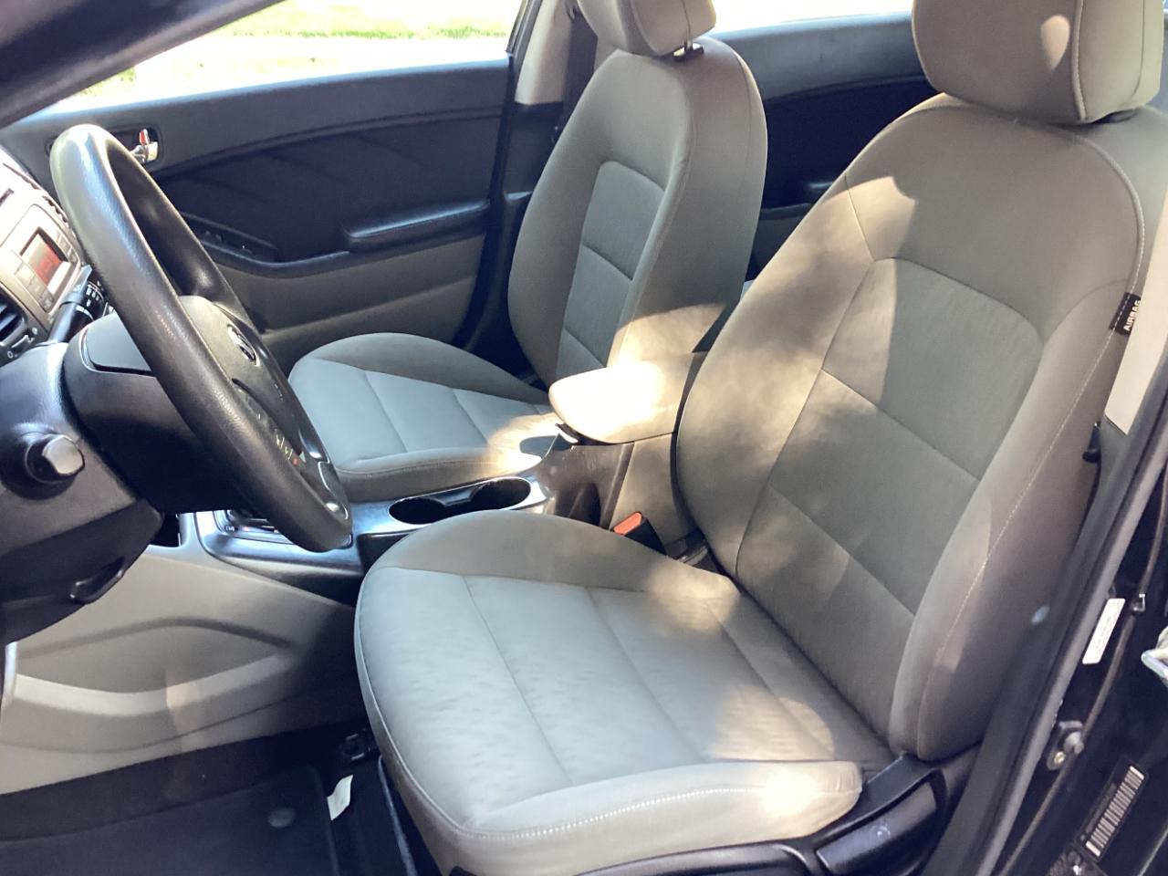 Kia Forte 4dr Sdn Auto LX 2016