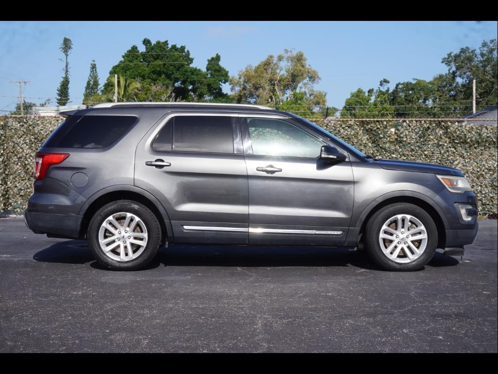 Ford Explorer  2017