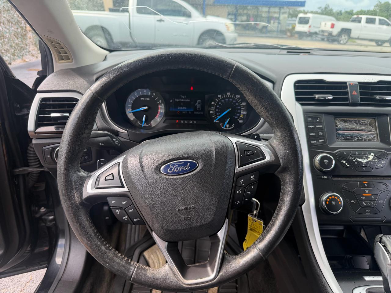 Ford Fusion SE 2015
