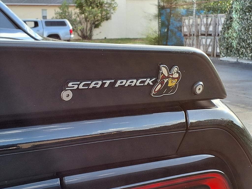 Dodge Challenger 2dr Cpe R/T Scat Pack 2022