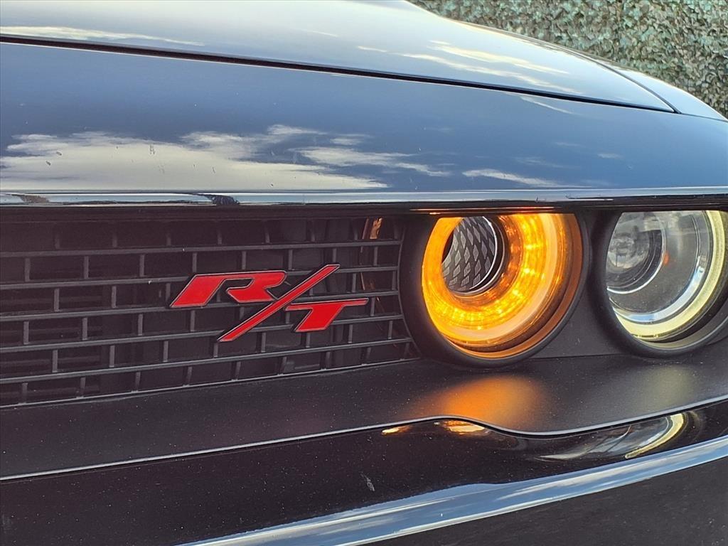 Dodge Challenger 2dr Cpe R/T Scat Pack 2022