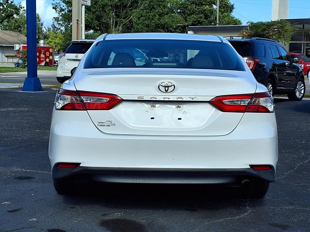 Toyota Camry  2018