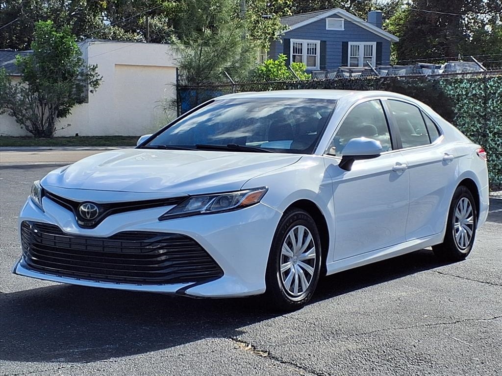 Toyota Camry  2018