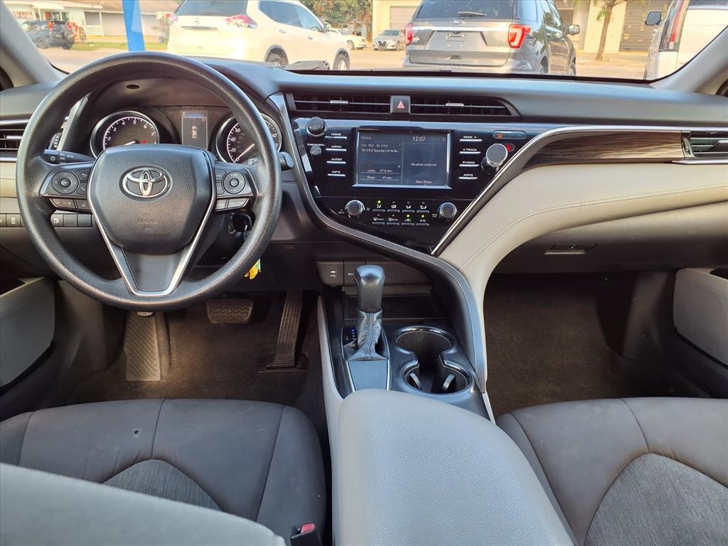 Toyota Camry L 4D Sedan 2018