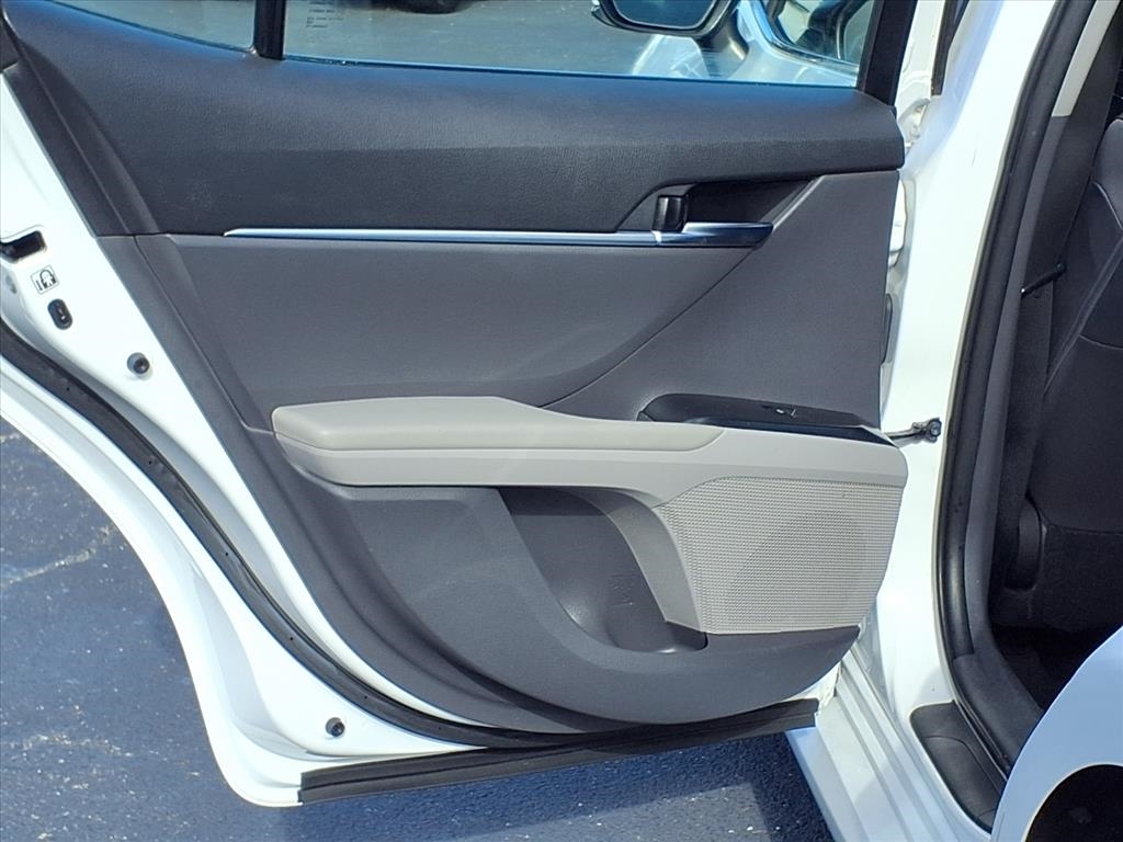 Toyota Camry L 4D Sedan 2018