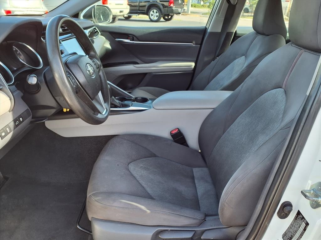 Toyota Camry L 4D Sedan 2018