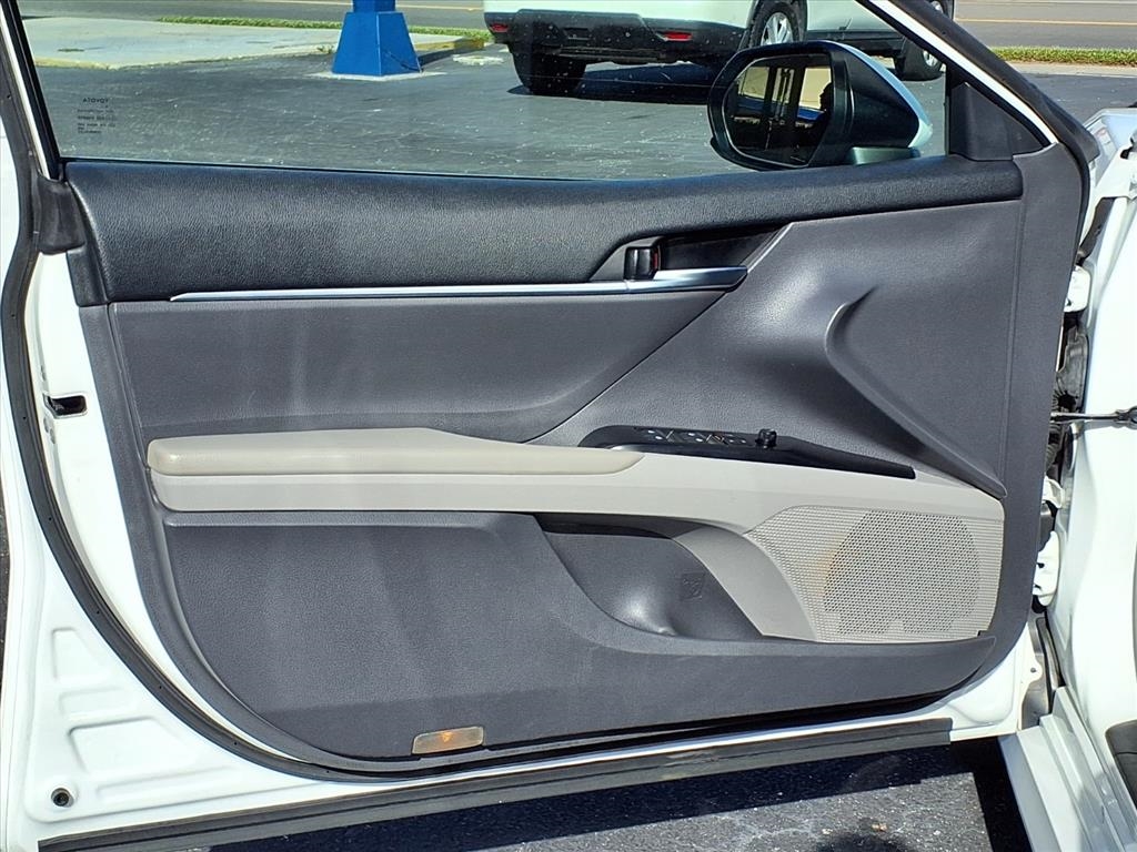 Toyota Camry L 4D Sedan 2018