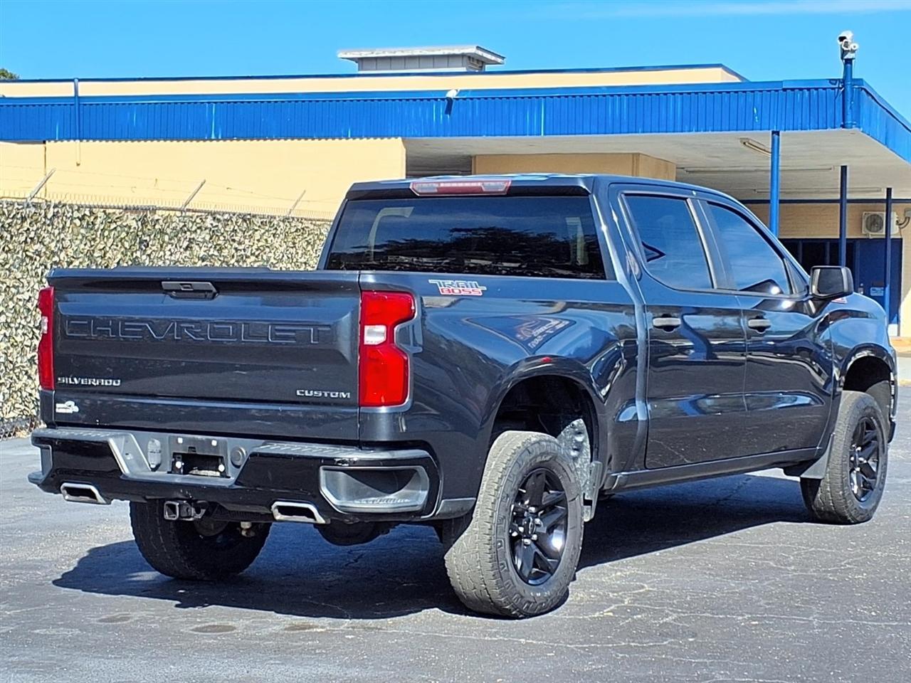 Chevrolet Silverado 1500 Trail Boss Custom Crew Cab 4WD 2019