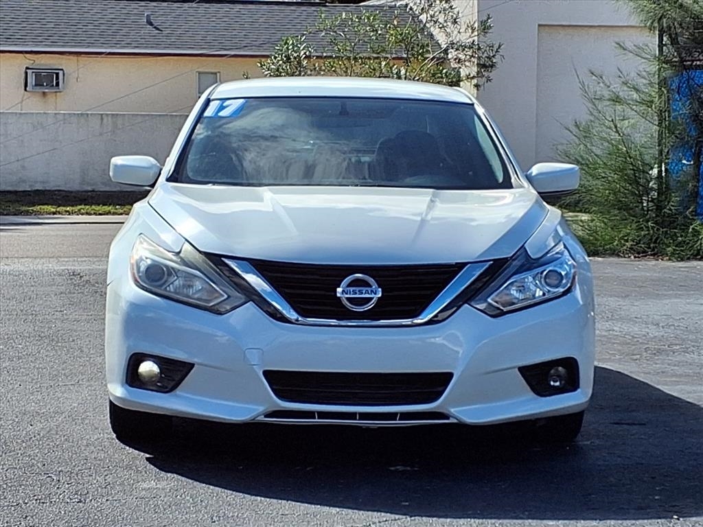 Nissan Altima  2017
