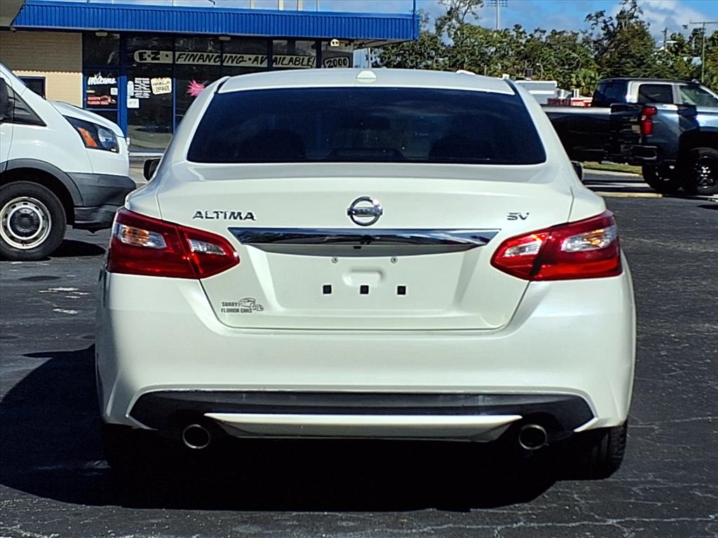 Nissan Altima  2017