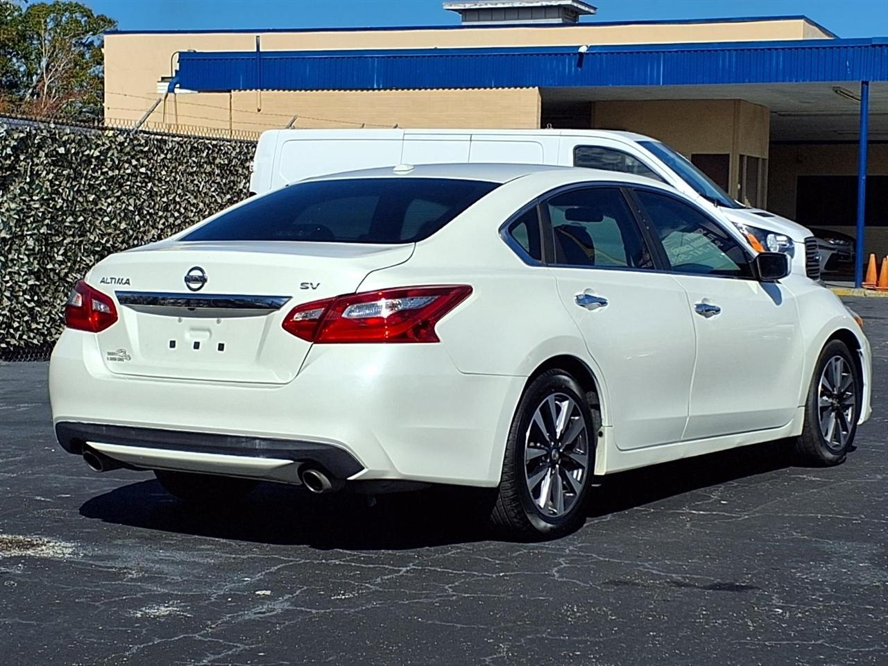 Nissan Altima 2.5 SV 2017
