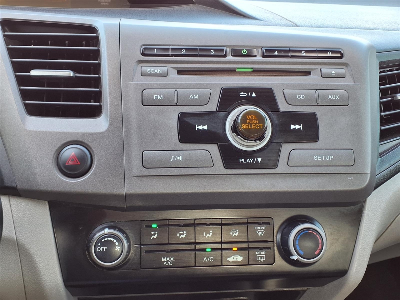 Honda Civic 4dr Sedan LX Auto 2012