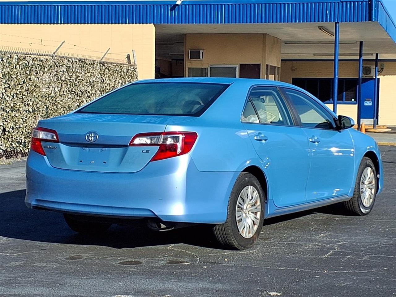 Toyota Camry LE 4D Sedan 2012