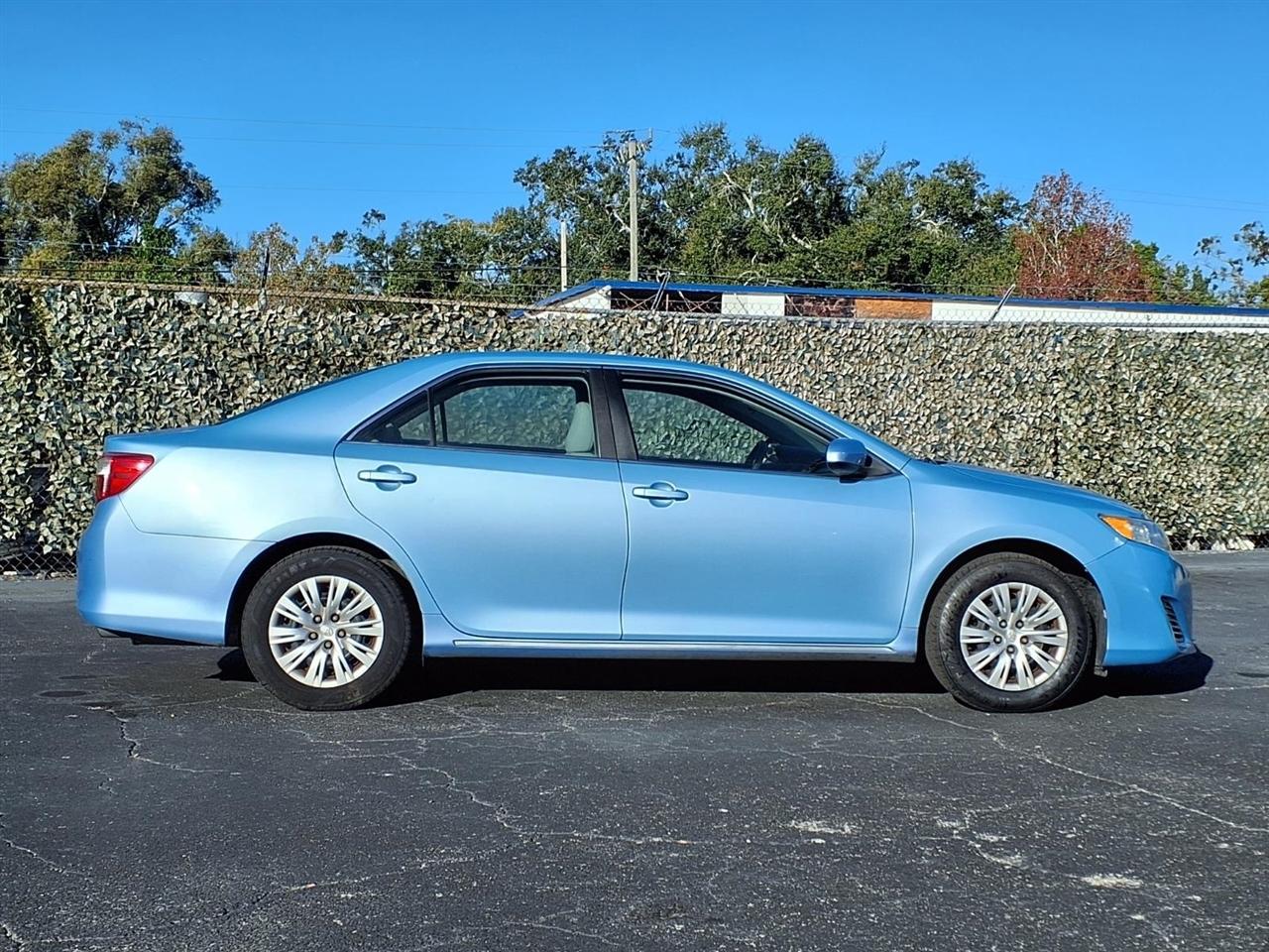 Toyota Camry LE 4D Sedan 2012