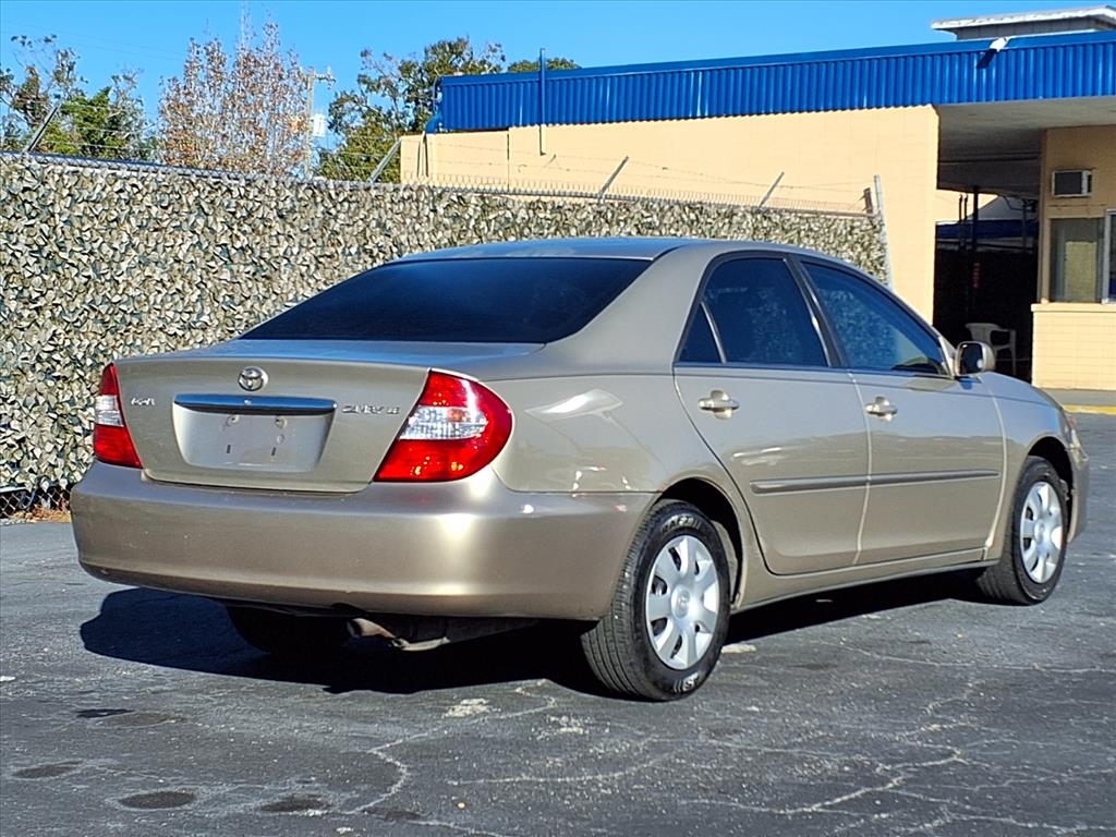 Toyota Camry  2004