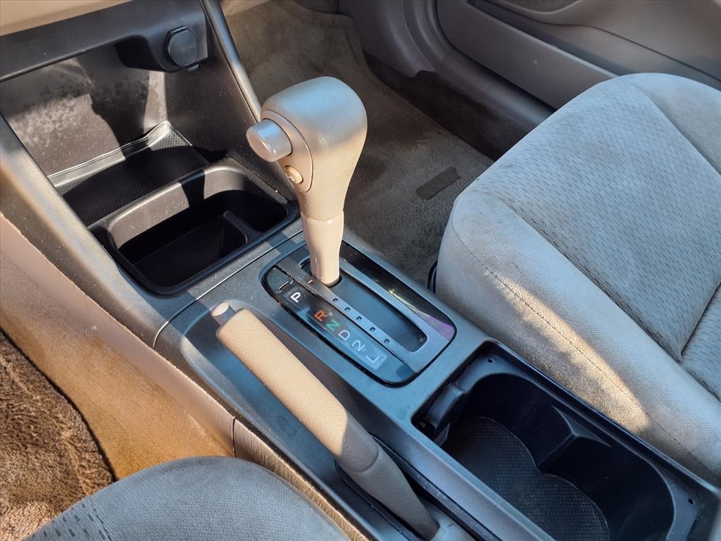 Toyota Camry  2004
