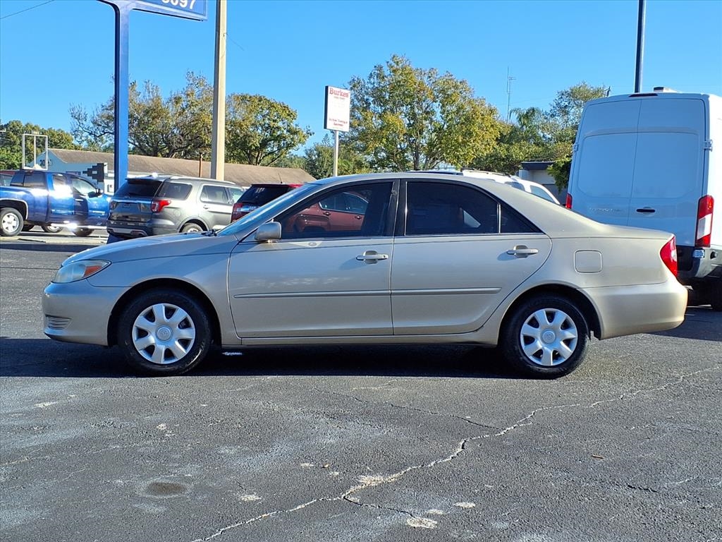Toyota Camry  2004
